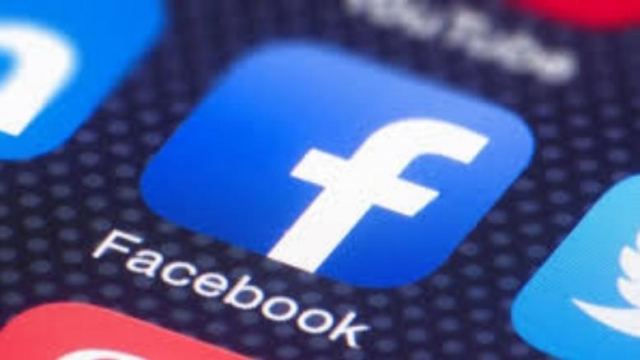 Βρετανία: «Η Facebook εσκεμμένα παραβίασε τη νομοθεσία...»