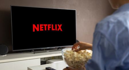 Netflix: Βάζει τέλος στο μοίρασμα των κωδικών - «Ο λογαριασμός σου είναι για σένα»