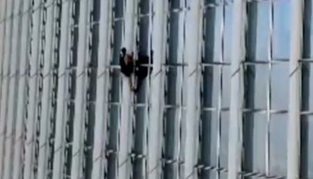 Βρετανός... σπάιντερμαν σκαρφάλωσε στον υψηλότερο ουρανοξύστη της Νότιας Κορέας χωρίς σχοινιά