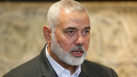 O ηγέτης της Χαμάς ζυγίζει πρόταση για ανακωχή ενώ μαίνονται οι μάχες στη Λωρίδα της Γάζας