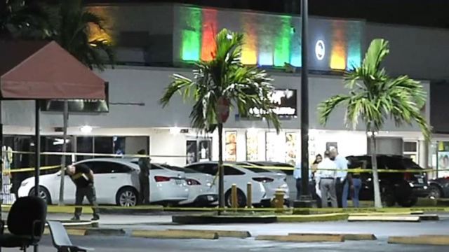 Πυροβολισμοί έξω από κλαμπ στη Φλόριντα - Δυο νεκροί