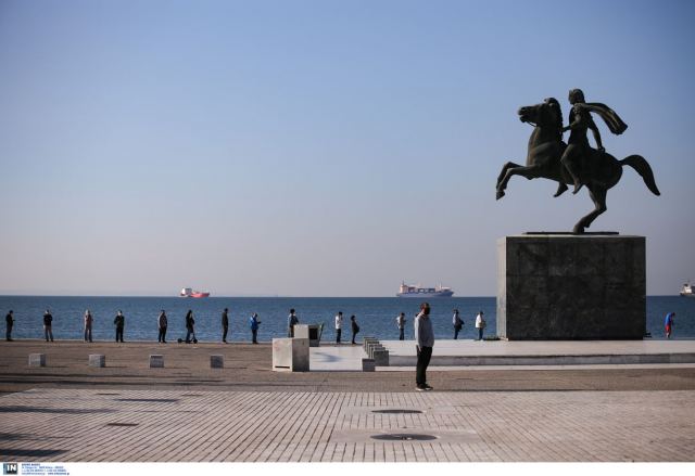 Κορωνοϊός: Έπεσε και το &quot;κάστρο&quot; της Θεσσαλονίκης - Lockdown από σήμερα - Ποιες επιχειρήσεις κατεβάζουν ρολά
