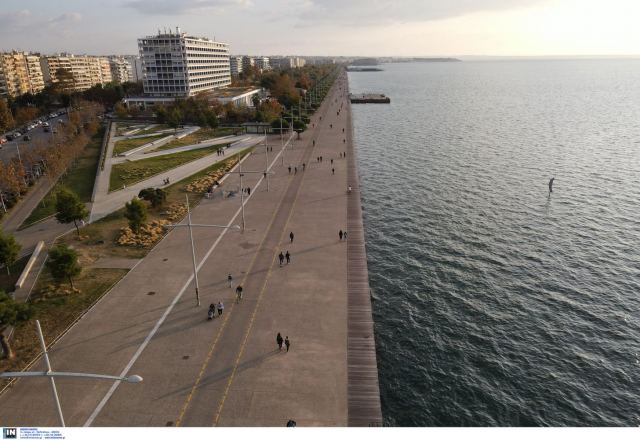 Θεσσαλονίκη: Η &quot;πρωτεύουσα&quot; του κορωνοϊού - Επίσκεψη Μητσοτάκη στα νοσοκομεία που ασφυκτιούν