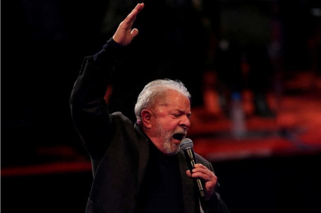 Βραζιλία: Ο Λούλα ντα Σίλβα διατηρεί ισχυρό προβάδισμα έναντι του Ζαΐρ Μπολσονάρο