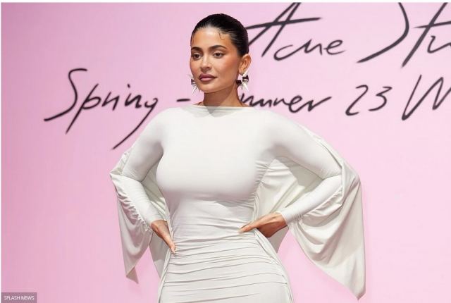 Kylie Jenner: Μαζί με την Ελληνίδα κολλητή της στην Εβδομάδα Μόδας του Παρισιού