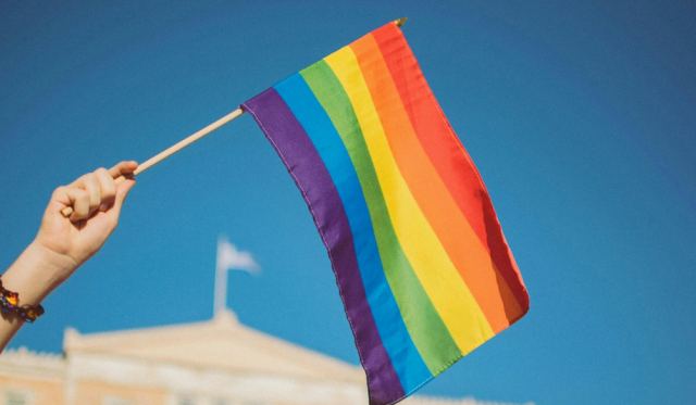 Νομοσχέδιο για γάμο ομόφυλων ζευγαριών: Σήμερα στη Βουλή οι τοποθετήσεις 22 φορέων