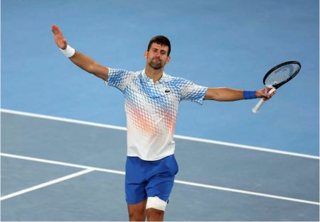 Australian Open: Ο Νόβακ Τζόκοβιτς «διέλυσε» τον Αντρέι Ρούμπλεφ με 3-0 και προκρίθηκε στα ημιτελικά