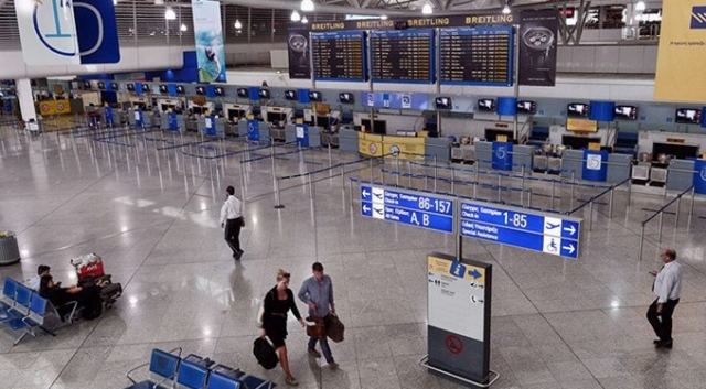 ΥΠΑ: Είσοδος μόνο με αρνητικό τεστ για τους ταξιδιώτες από Ρωσία - Δείτε τη νέα NOTAM