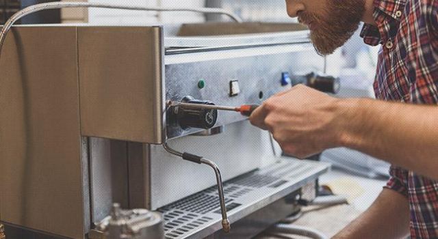 Έχουμε τη λύση για το service των επαγγελματικών μηχανών espresso!