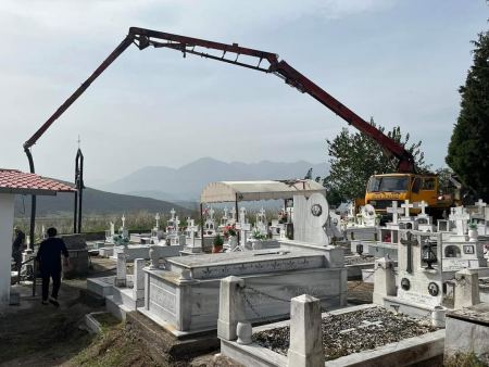 Δήμος Αμφίκλειας - Ελάτειας: Παρέμβαση στο Κοιμητήριο της Σφάκας (ΦΩΤΟ)