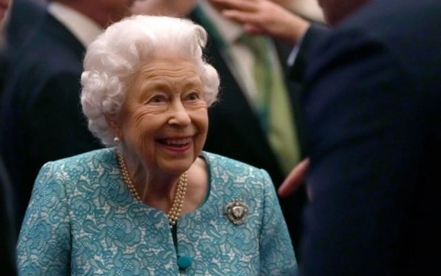 Βασίλισσα Ελισάβετ: Φουντώνουν και πάλι οι φήμες για την υγεία της