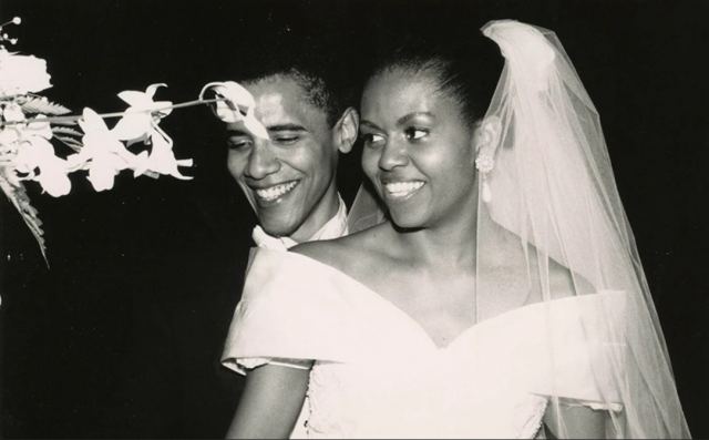 Μπαράκ Ομπάμα: Η συγκινητική ανάρτηση για την επέτειο γάμου με την Μισέλ – «Εκείνη την ημέρα κέρδισα το λαχείο»