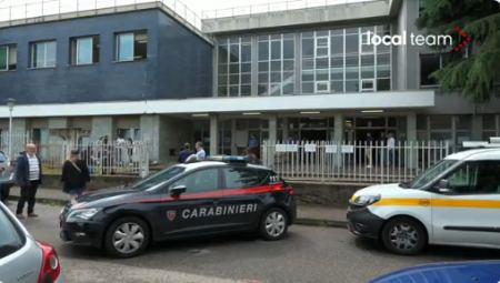 Μιλάνο: Μαθητής μαχαίρωσε καθηγήτρια και απείλησε παιδιά