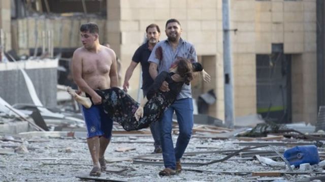 Εκρήξεις στη Βηρυτό: Λουτρό αίματος με 50 νεκρούς και 2.750 τραυματίες - Ζημιές στη μισή πόλη - ΒΙΝΤΕΟ