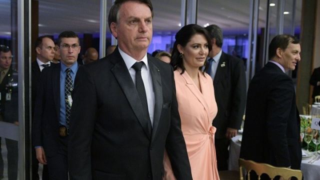 Βραζιλία: Η σύζυγος του προέδρου Μπολσονάρου και ένας υπουργός βρέθηκαν θετικοί στον νέο κορονοϊό