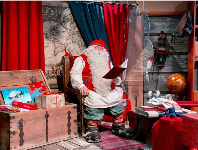 Κορωνοϊός: Ο Άγιος Βασίλης… καθησυχάζει τα παιδιά: Δεν θα ακυρωθούν τα Χριστούγεννα!