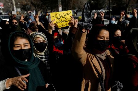 Αφγανιστάν: Απαγορεύτηκε στις γυναίκες να φοιτούν στο πανεπιστήμιο - Η αντίδραση των ΗΠΑ