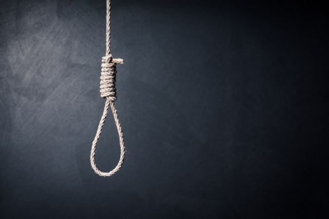 Σοκ στα Καμένα Βούρλα με αυτοκτονία 34χρονης