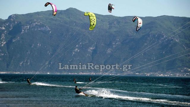 Τραυματίστηκε kite surfer στις Ράχες
