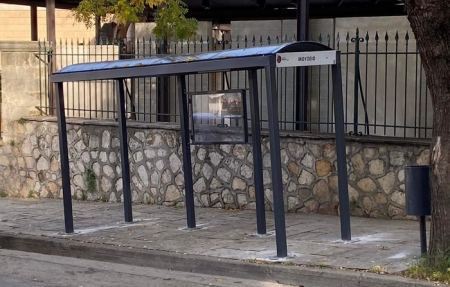 Νέες στάσεις λεωφορείων στην πόλη της Θήβας