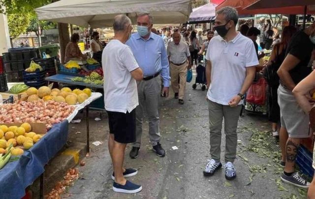 Στη λαϊκή αγορά του Σαββάτου ο Δήμαρχος μαζί με τον Δημήτρη Ρίζο