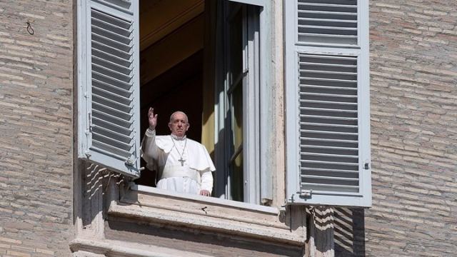Πάπας για κορωνοϊό: Είναι η απάντηση της φύσης στην κλιματική αλλαγή