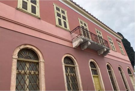 «Ζωντανεύουν» ιστορικά κτίρια της Πλάκας ανάμεσά τους και η γνωστή «οικία Κοκοβίκου»
