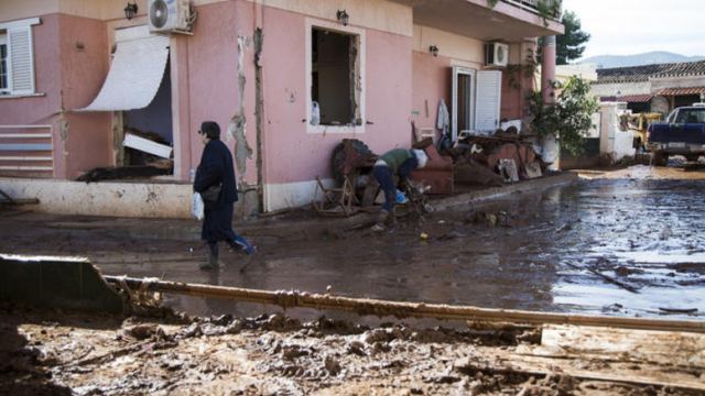 Σοκ στη Μάνδρα με σκελετό που ξέβρασε το ποτάμι 1 χρόνο μετά τις πλημμύρες