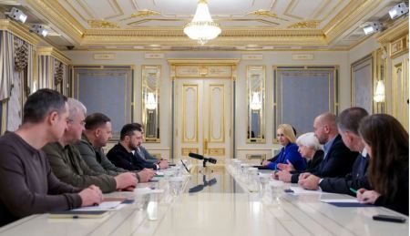 Ουκρανία: Αιφνιδιαστική επίσκεψη της Αμερικανίδας υπουργού Οικονομικών στο Κίεβο