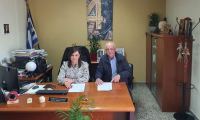 Υπογραφή σύμβασης για δύο έργα αθλητισμού στο Δήμο Αμφίκλειας - Ελάτειας
