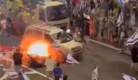 Ισραήλ: Αυτοκίνητο παρέσυρε διαδηλωτές - Σοκαριστικό βίντεο