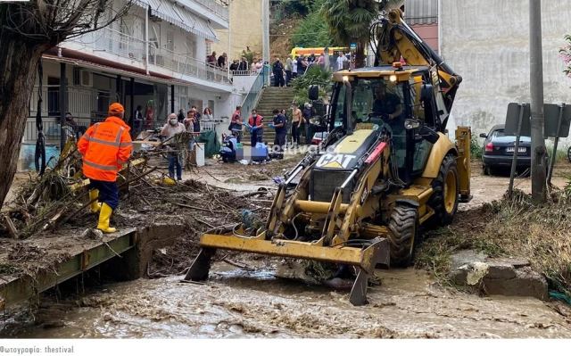 Θεσσαλονίκη: Συγκλονίζει ο αντιδήμαρχος που έβλεπε τον άνδρα να πνίγεται στο ρέμα