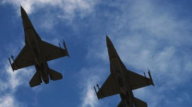 Καστελόριζο: Αερομαχίες 2,5 ωρών τρόμαξαν τους τουρίστες - F16 έσπασαν το φράγμα του ήχου [Βίντεο]