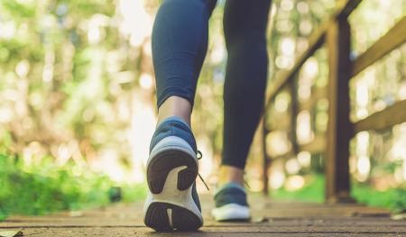 Μόλις 11 λεπτά γρήγορου περπατήματος την ημέρα μπορούν να μειώσουν τον κίνδυνο πρόωρου θανάτου
