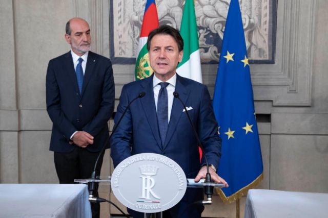 Ιταλία: Εντολοδόχος πρωθυπουργός ο Τζουζέπε Κόντε – Ήττα για τον Σαλβίνι