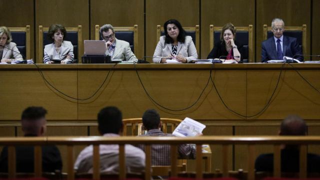 Δίκη Χρυσής Αυγής: Απαλλαγή για την επίθεση στο «Συνεργείο» λόγω νέου ΠΚ