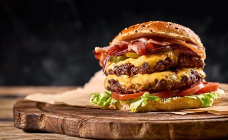 Η διαβίωση κοντά σε μπαρ και εστιατόρια fast food μπορεί να βλάψει την υγεία της καρδιάς