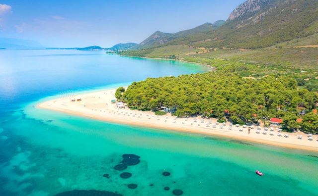 Τέσσερις παραλίες στην Εύβοια που θα σας πάρουν τα μυαλά!