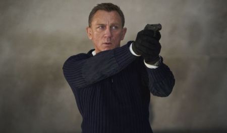 O Ντάνιελ Κρεγκ αποχαιρετά τον James Bond - Το συγκινητικό αντίο στα γυρίσματα του &quot;No Time To Die&quot;