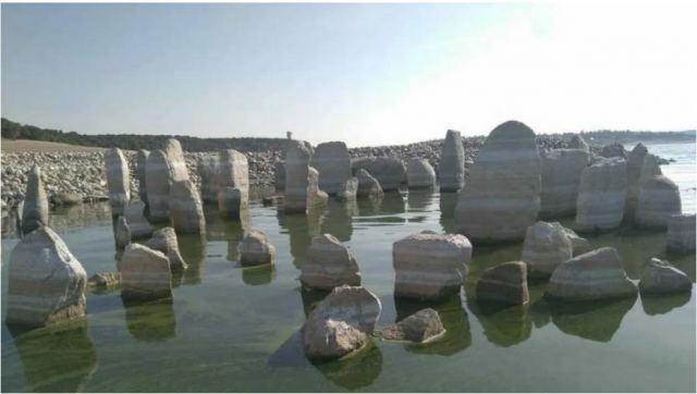 Ισπανία: Η σφοδρή ξηρασία έφερε στην επιφάνεια το «ισπανικό Stonehenge», Ντολμέν του Γουαδαλπεράλ