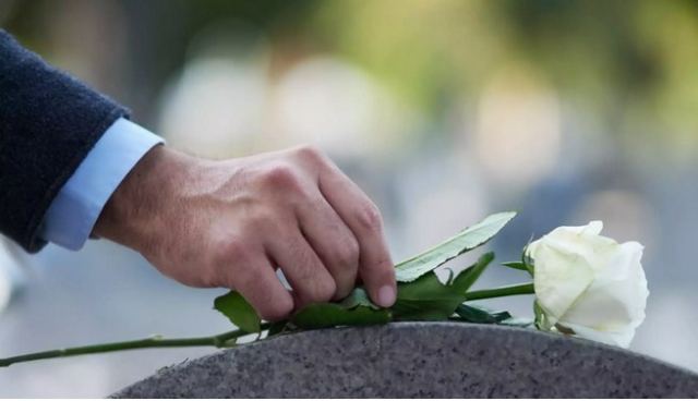 Πένθος στη Λαμία για τον 33χρονο επαγγελματία που «έφυγε» ξαφνικά
