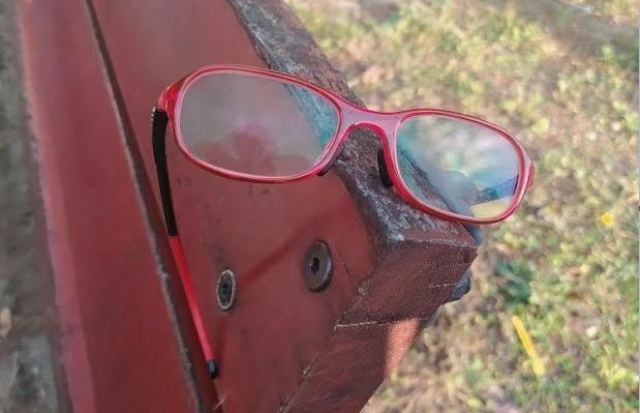Βρέθηκαν τα παιδικά γυαλιά της φωτογραφίας