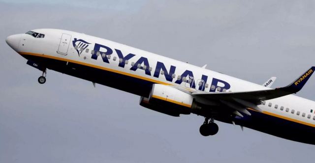 Βρετανία: Πτήση θρίλερ της Ryanair! Δύο συλλήψεις επιβατών για κατασκοπεία