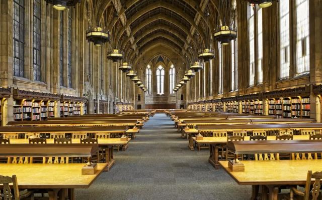 Αυτές είναι οι 10 πιο εντυπωσιακές πανεπιστημιακές βιβλιοθήκες στον κόσμο