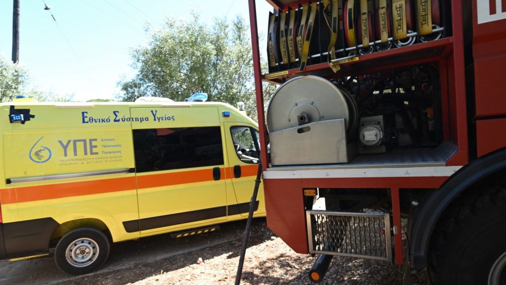 Σε αρδευτικό κανάλι κατέληξε ΙΧ - Απεγκλωβίστηκαν εγκαίρως οι δύο επιβάτες του