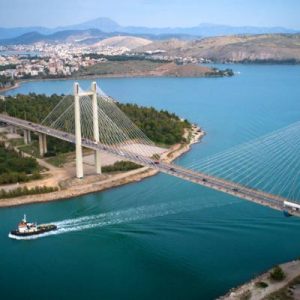 Τραγωδία στη Χαλκίδα: Νεαρός άνδρας έπεσε από την υψηλή γέφυρα