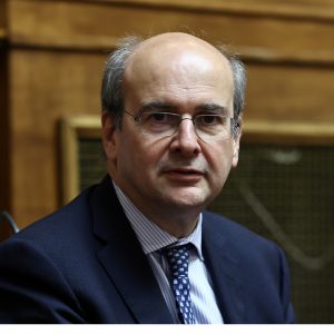 Χατζηδάκης: Δεν πρόκειται για μέτρα προεκλογικού χαρακτήρα, αλλά για σταθερά βήματα μπροστά