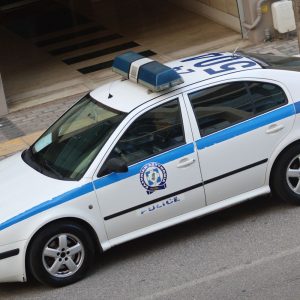 Ψώνιζαν με κλεμμένη κάρτα στο Ρέθυμνο - Χειροπέδες σε 28χρονο και 21χρονη