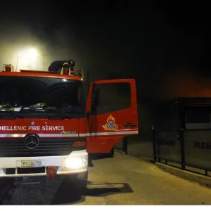 Πυρκαγιά σε σπίτι στα Φάρσαλα - Προκλήθηκαν σοβαρές ζημιές