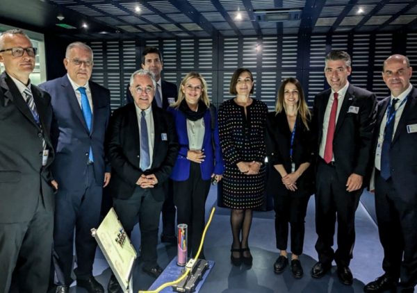 Θεοδωρικάκος: Συνάντηση με τo νέο πρόεδρο του CERN Κωνσταντίνο Φουντά